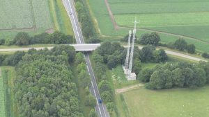 Luchtfoto van de N387 onder de Populierenlaan door