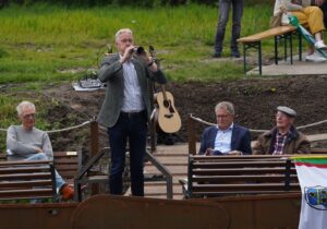 Waterschap Hunze en Aa's dijkgraaf Geert-Jan ten Brink blaast op de toeter