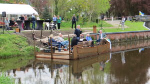 Dorpsbelangen Hellum voorzitter Henk de Haan aan het woord